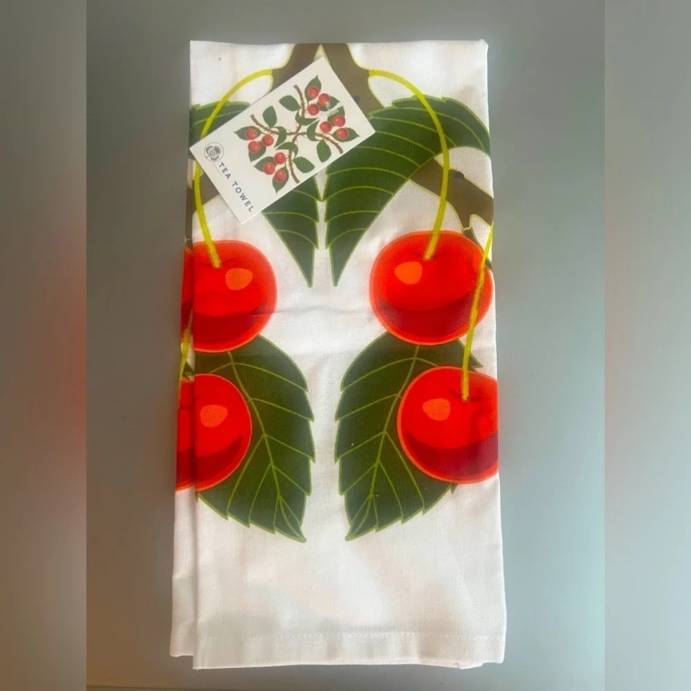 NWT Cindy Lindgren Cherries, Cherry Trio kitchen Tea Towel. 100% cotton